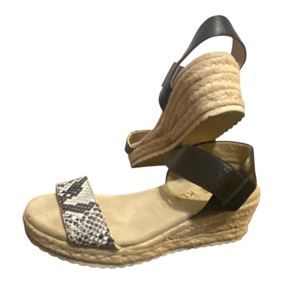 Anne Klein I flex wedge espadrille faux snakeskin sandal. Sz 7.5 - Picture 7 of 16